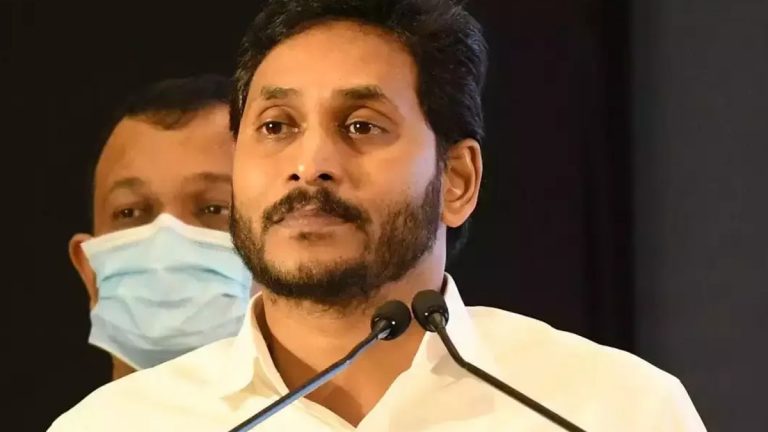 AP Elections Result 2024: సీఎం పదవికి రాజీనామా చేయనున్న జగన్, కాసేపట్లో రాజ్‌భవన్‌కు వైసీపీ అధినేత, భారీ ఓటమి దిశగా వైఎస్సార్సీపీ పార్టీ